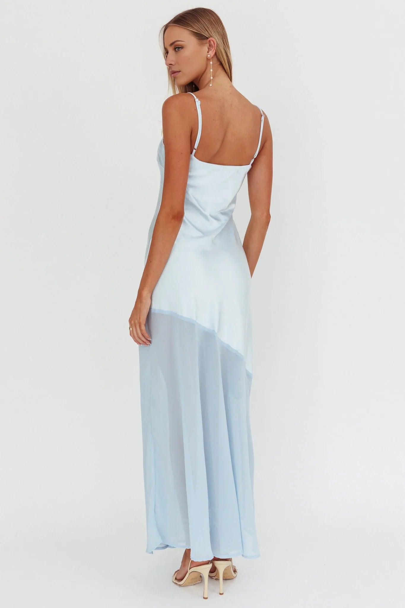 Gorgeous thin shoulder strap without lining, side zipper showcases elegant temperament bridesmaid dress