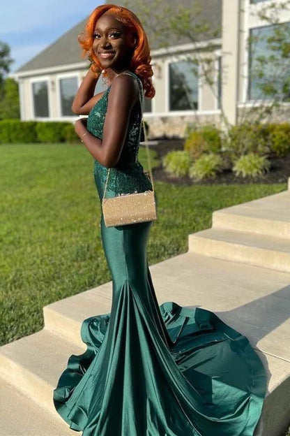 Green Lace V-Neck Trumpet Long Prom Dress