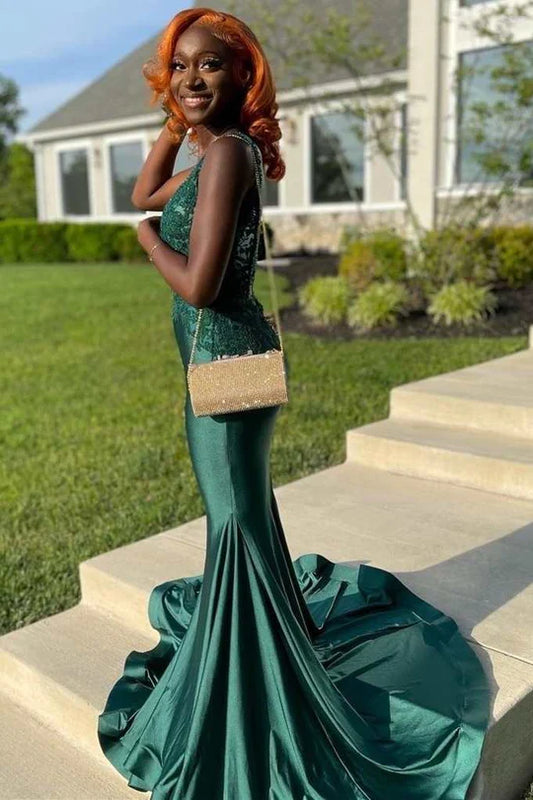 Green Lace V-Neck Trumpet Long Prom Dress