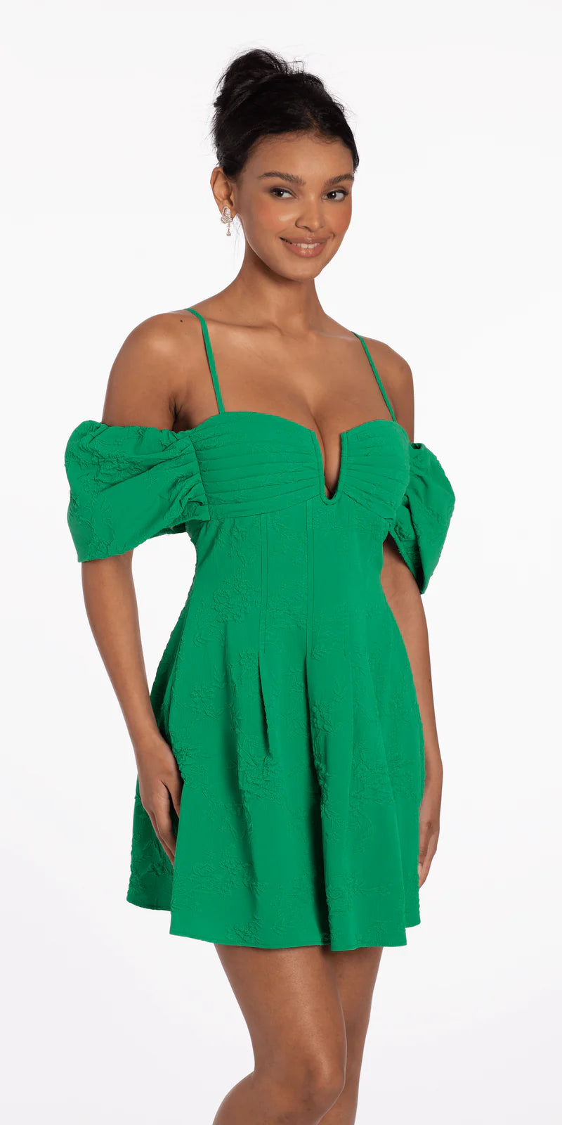 Green Off-the-Shoulder Puff Sleeve Textured Homecoming Dresses