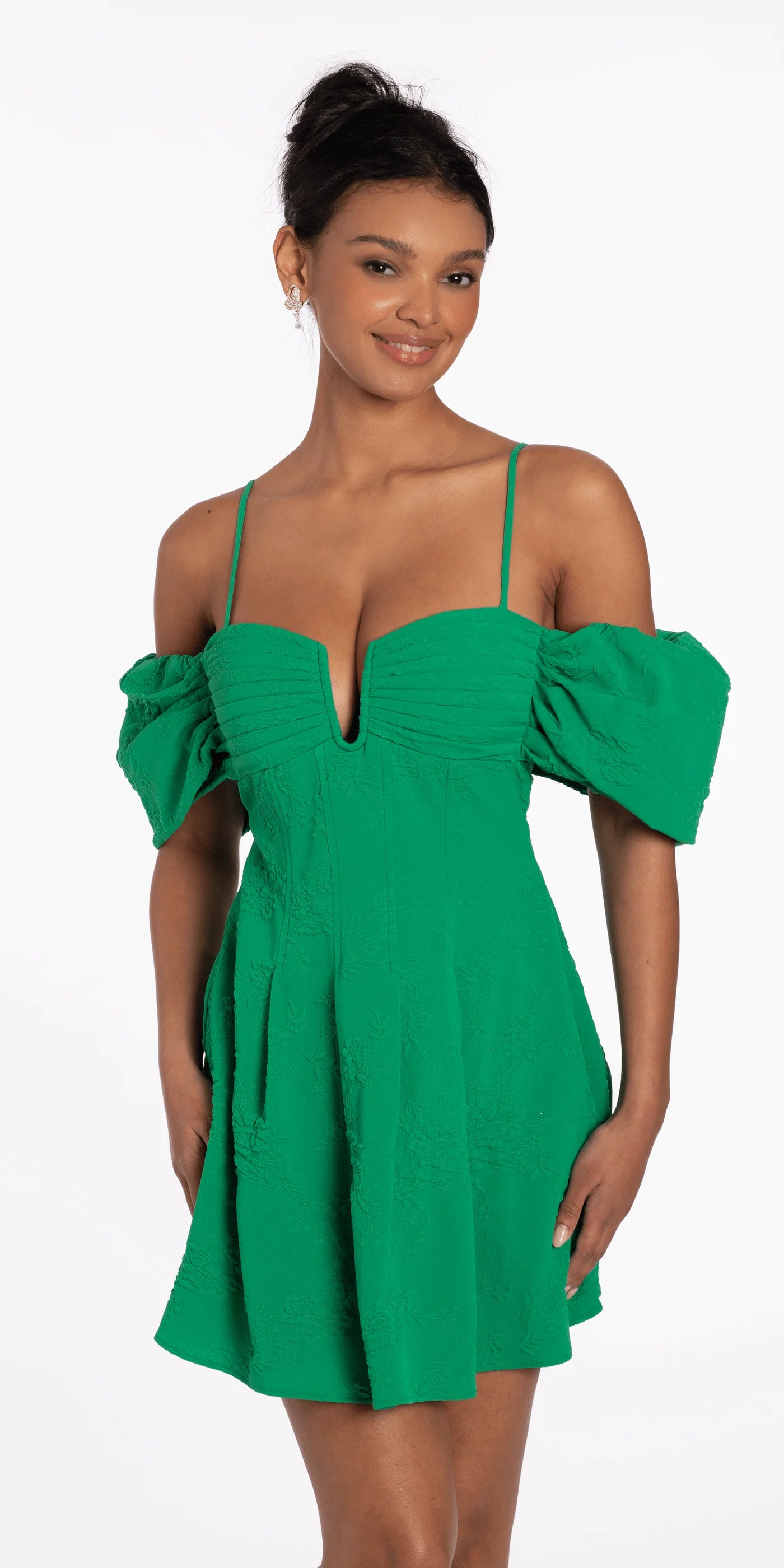 Green Off-the-Shoulder Puff Sleeve Textured Homecoming Dresses
