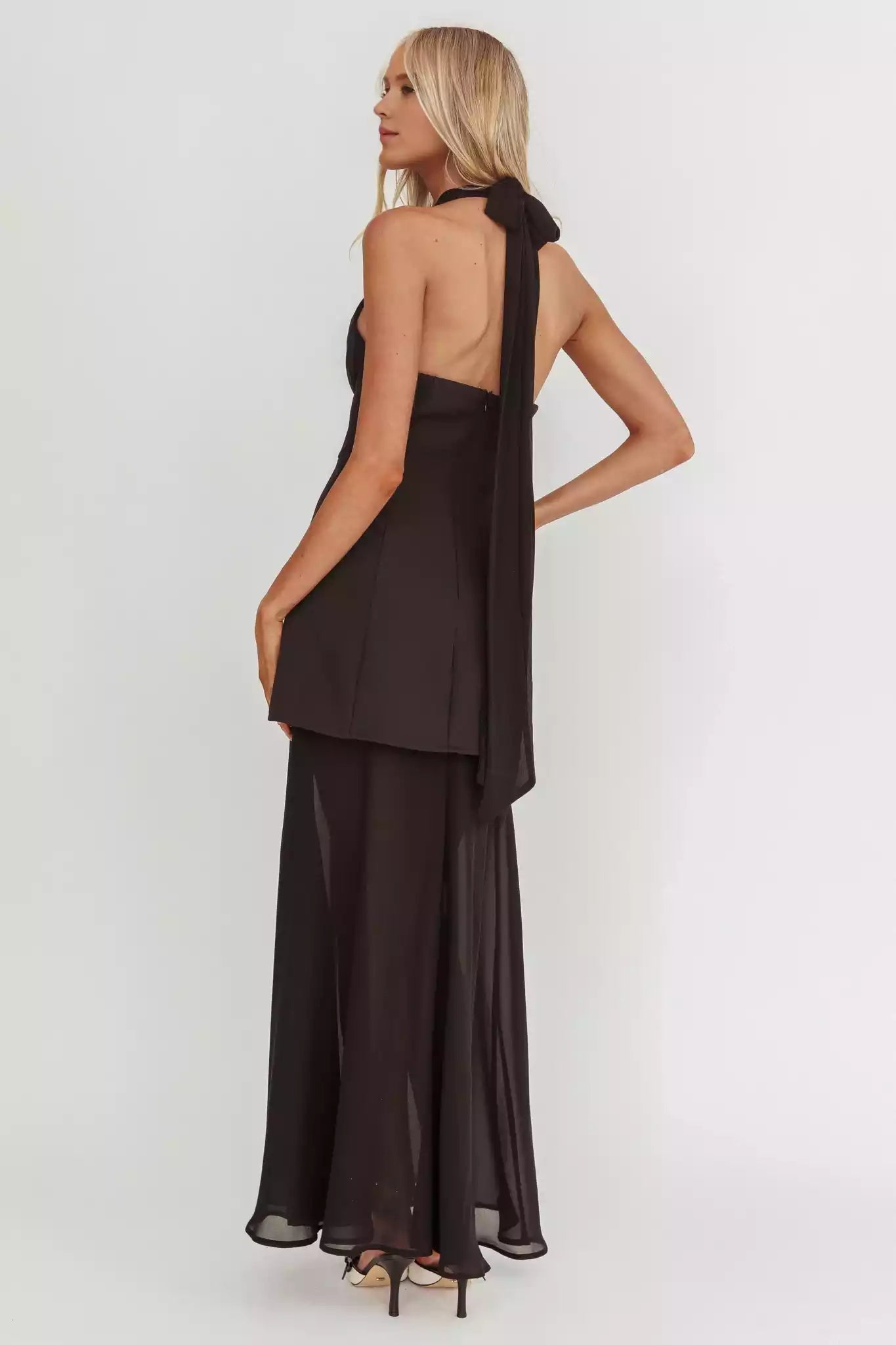 Heartwarming backless neckline lined with layered hem and zippered back Prom Dresses