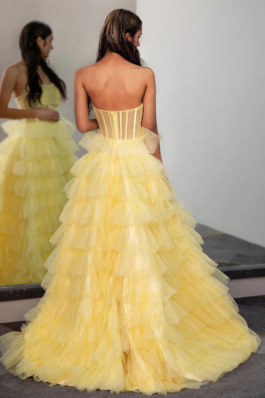 Strapless strapless strapless fish bone pleated cake dress, ball gown