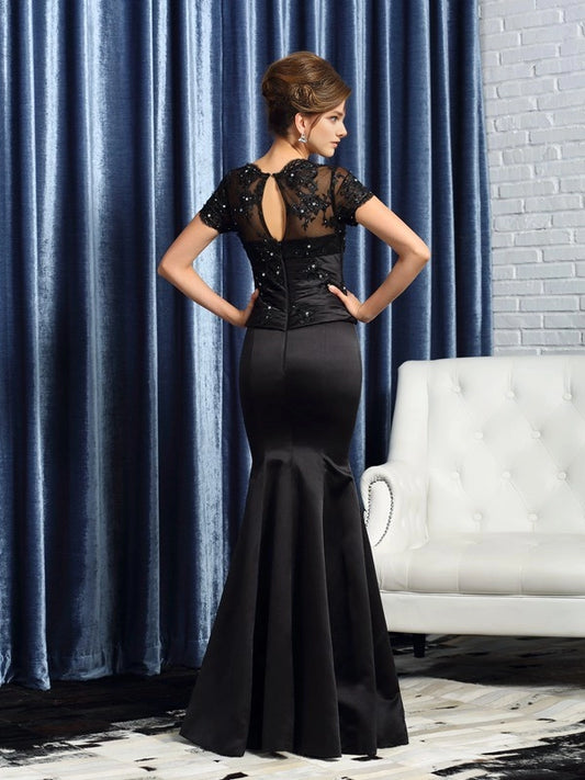 Mermaid Satin V-neck Short Sleeves Floor-Length With Applique Mother of the Bride Dresses