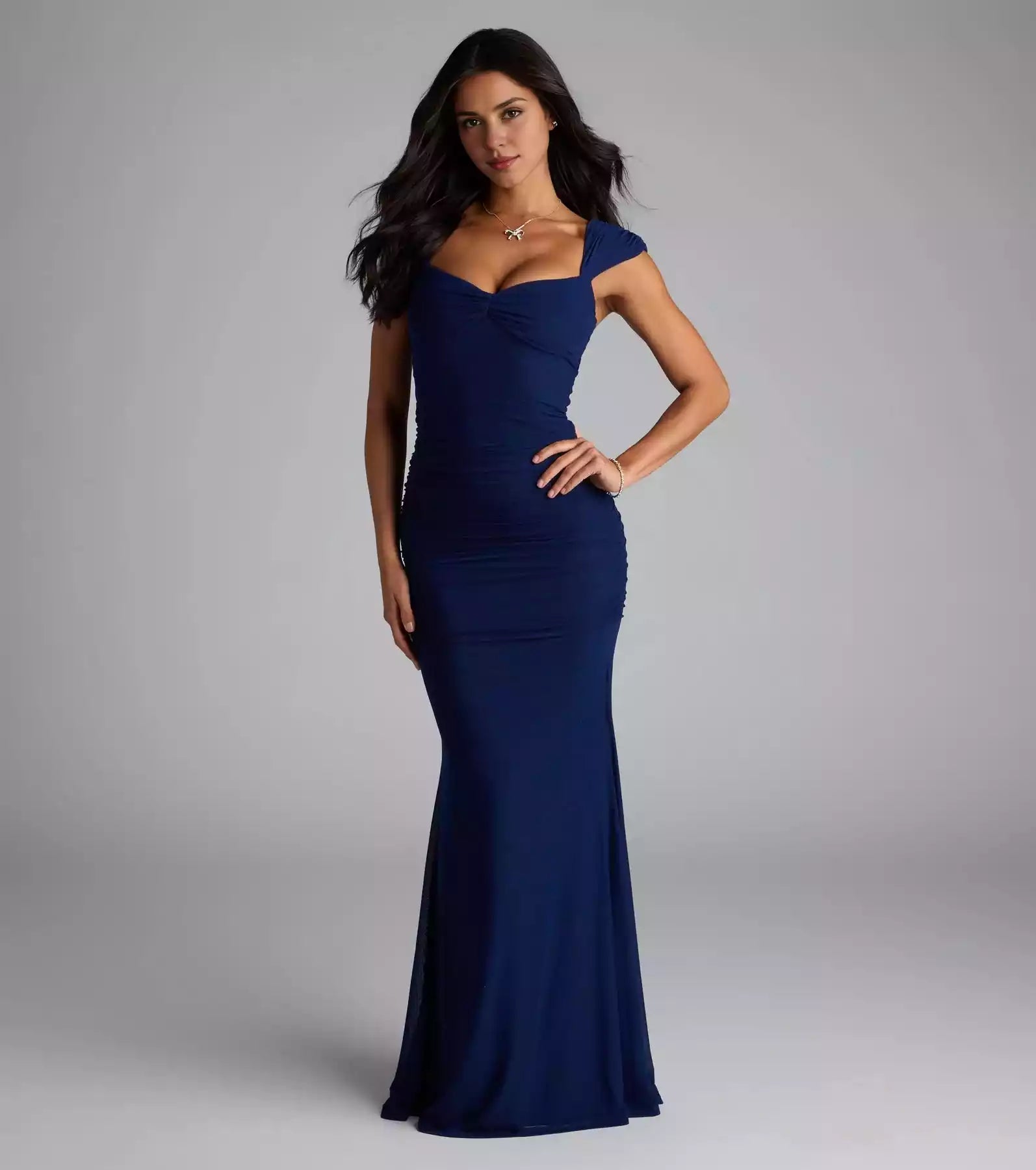 Mesh heart-shaped neckline, back strap, hem zipper, side seams, pleated mermaid and floor Prom Dresses