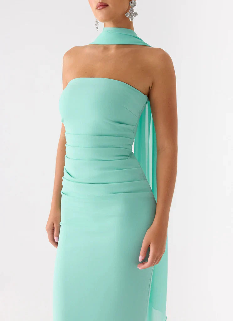 Mint Green Strapless Halter Neck Ruched Maxi Prom Dress For Elegant Formal Evening Events