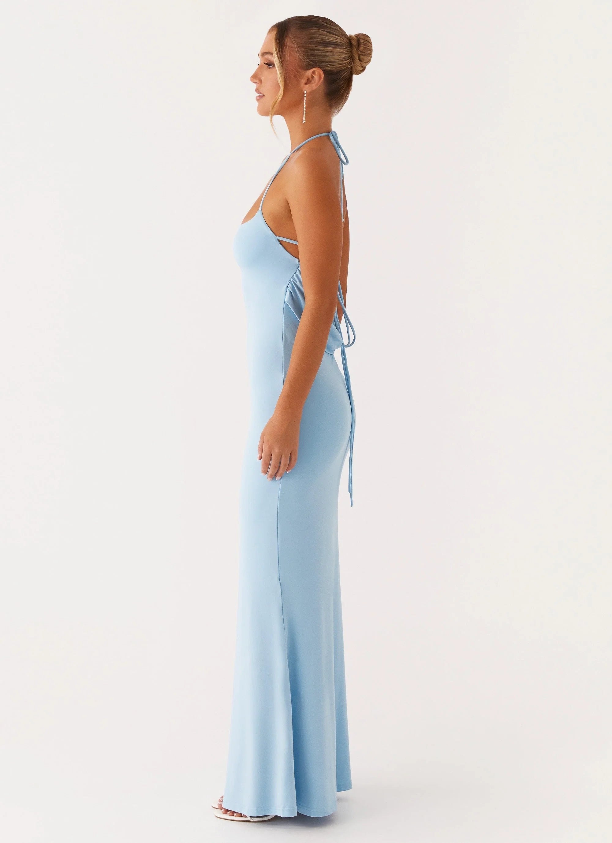 OKBBN's charming low V-neck backless stretch mesh conforms to curves Homecoming Dresses