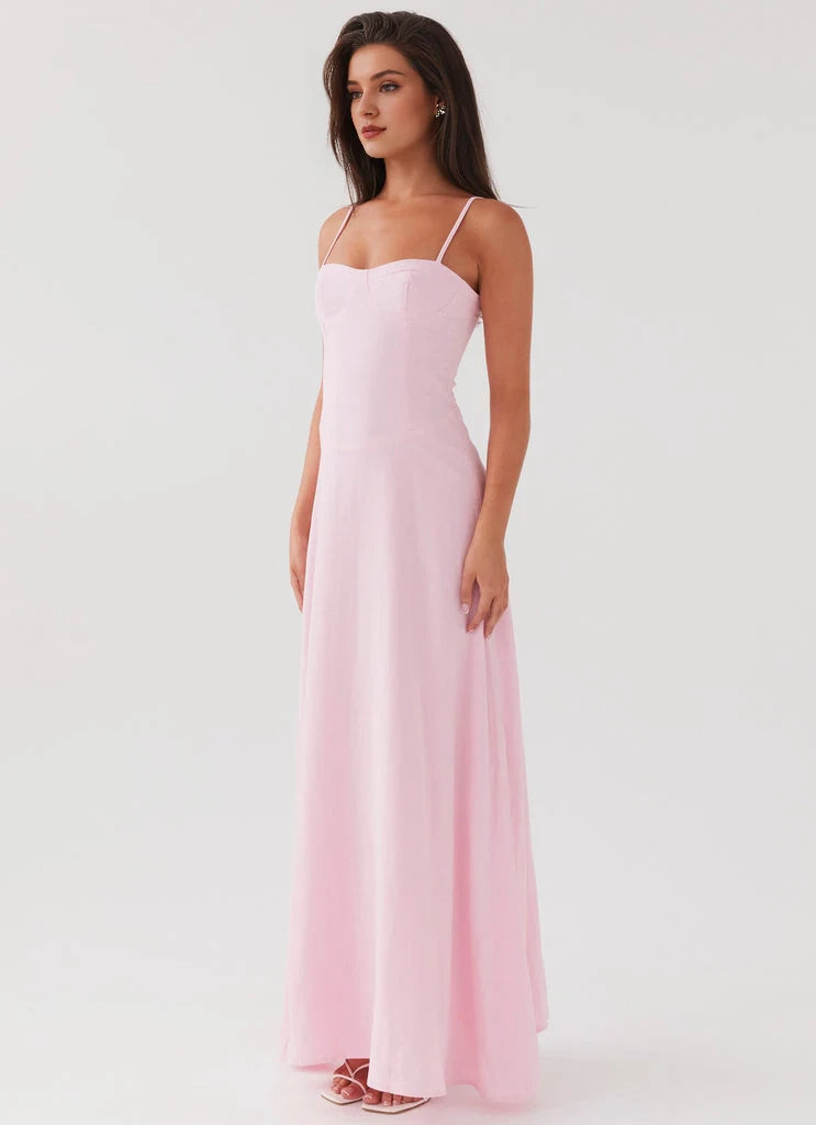 OKBBN's classic heart-shaped collar with an extra long skirt and slim A-line skirt Prom Dresses