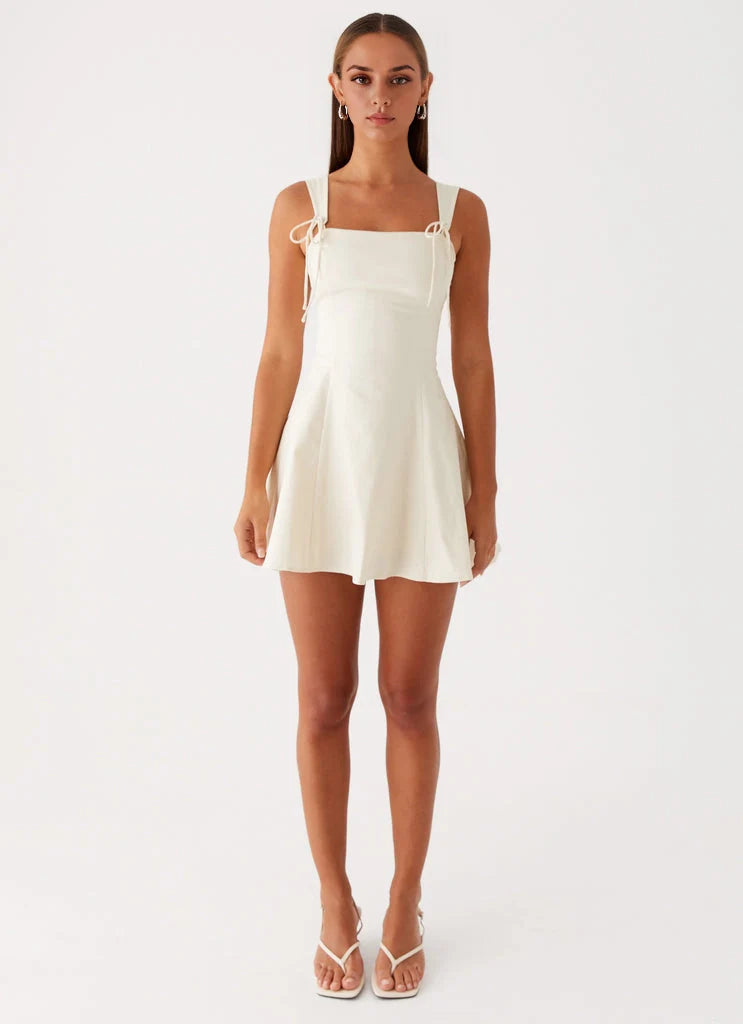 OKBBN's unique square neckline, thick shoulder straps, three-dimensional silhouette, fully lined Prom Dresses