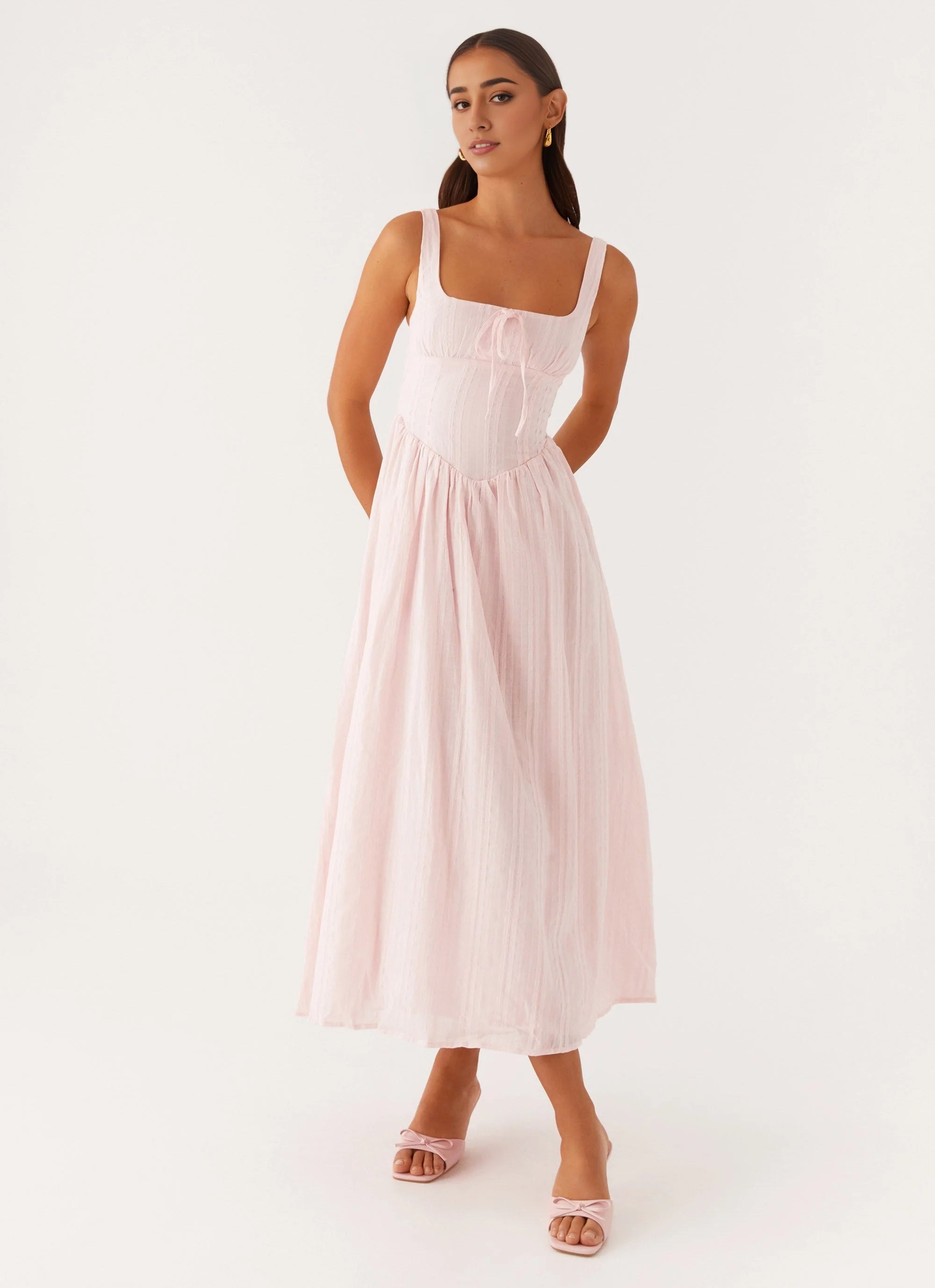 OKBBN thick shoulder strap, classic square neckline, fully lined design, slim fit cut, full of drape, Prom Dresses
