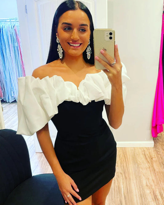 Off-the-Shoulder Emerald and Black Ruffled Homecoming Dress