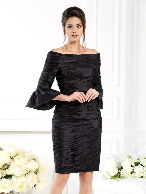 Off shoulder 1/2 sleeve short sleeved pleated bridal gown