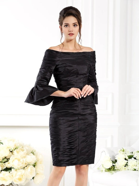 Off shoulder 1/2 sleeve short sleeved pleated bridal gown