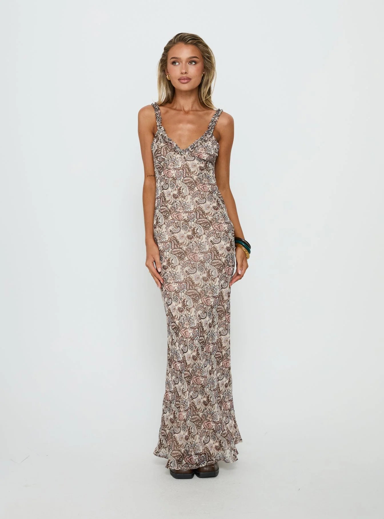 Paisley Print Ruffle Strap Tie-Back Maxi Homecoming Dresses