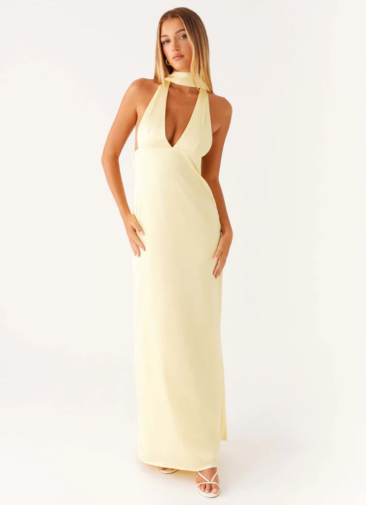 Pale Yellow Halter Neck Deep V Backless Satin Maxi Prom Dress For Elegant Formal Evening Events