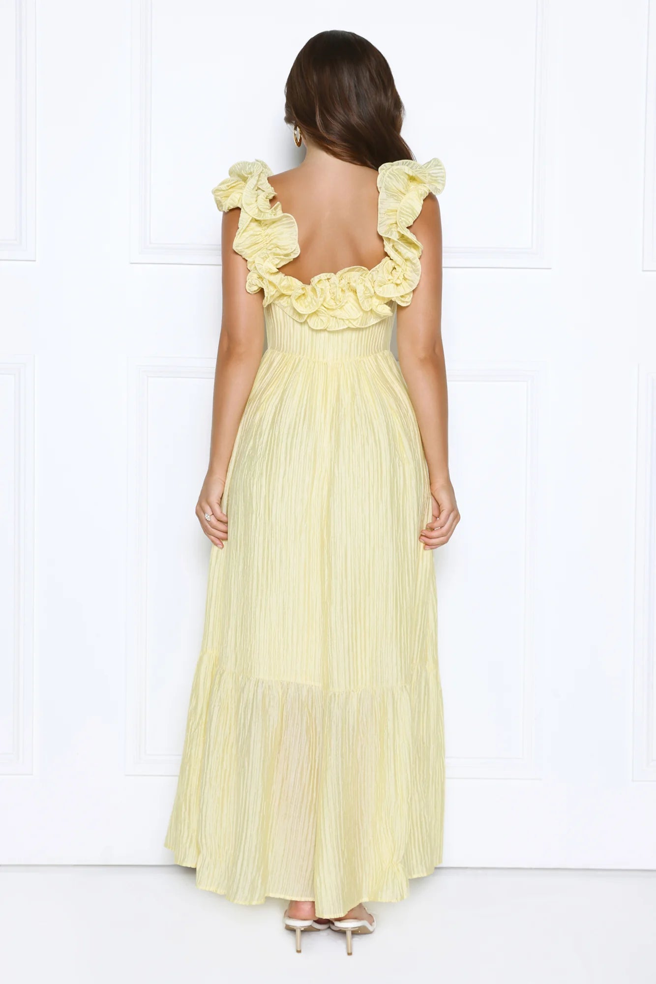 Pale Yellow Ruffled Square Neck Maxi Evening Dresses with Tiered Ruffle Hem