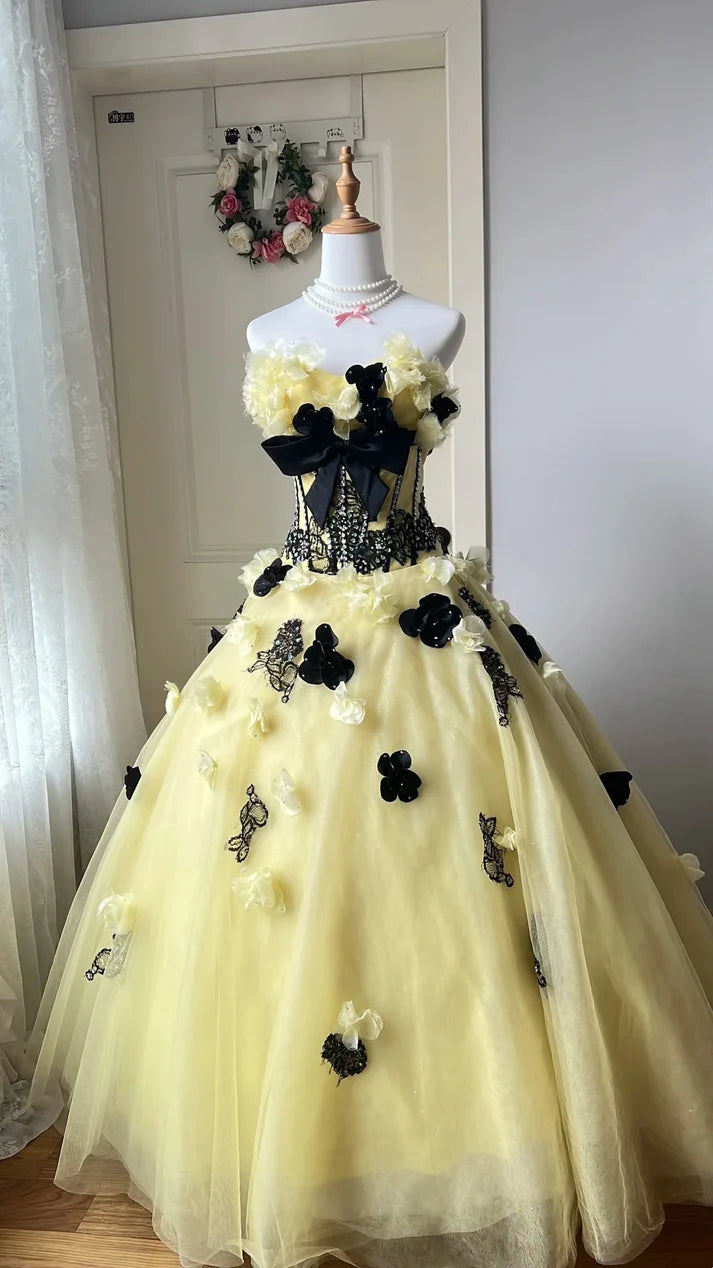 Pale Yellow Strapless 3D Floral Applique Lace Ball Gown Evening Dresses