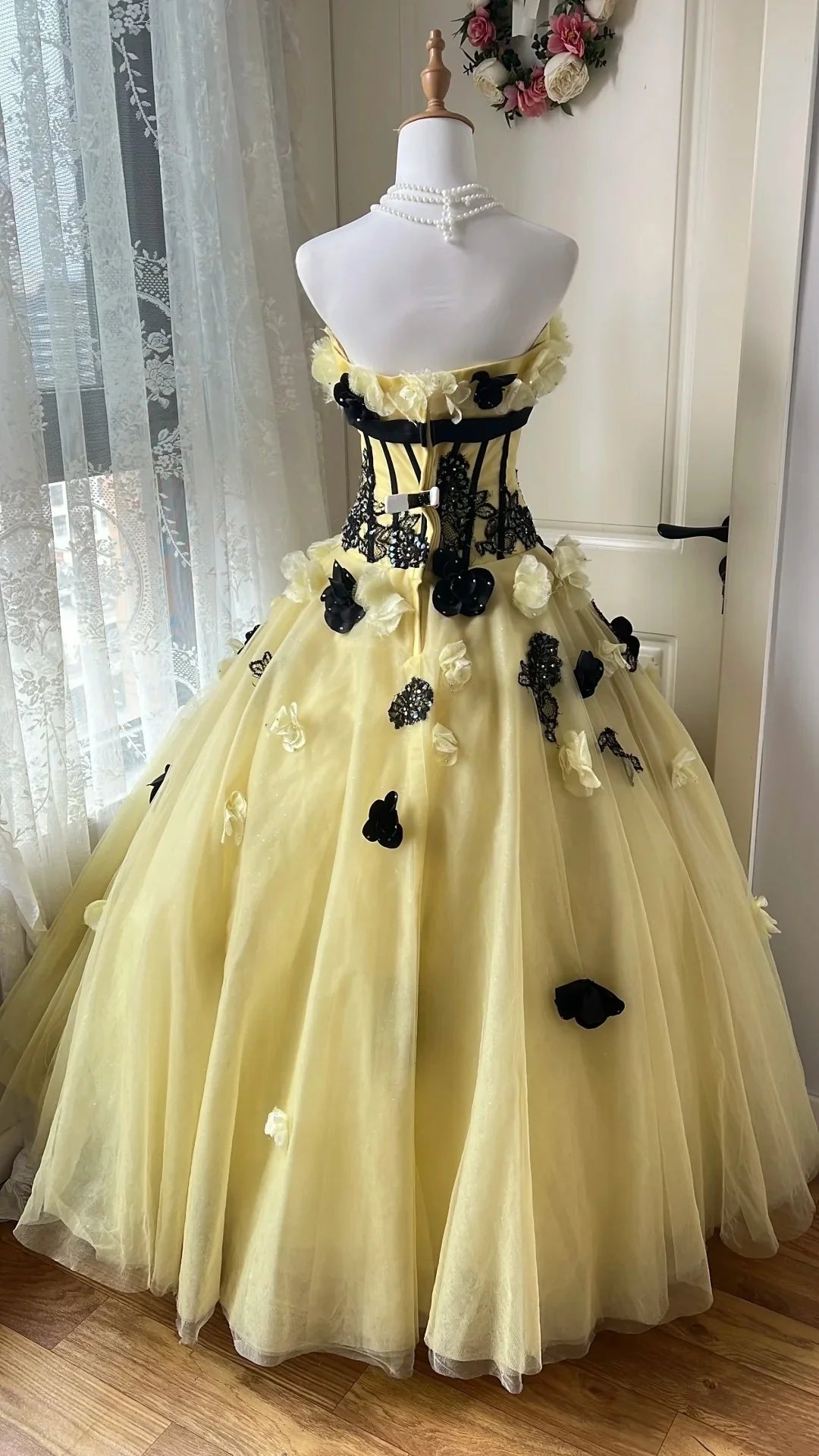 Pale Yellow Strapless 3D Floral Applique Lace Ball Gown Evening Dresses