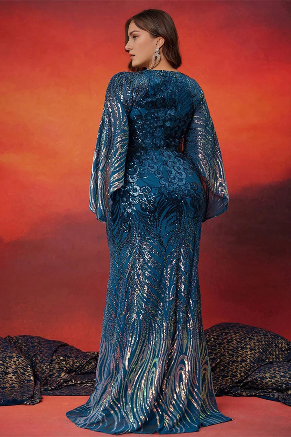 Peacock Blue Plus Size Mermaid Keyhole Mother Of The Bride Dress With Appliques