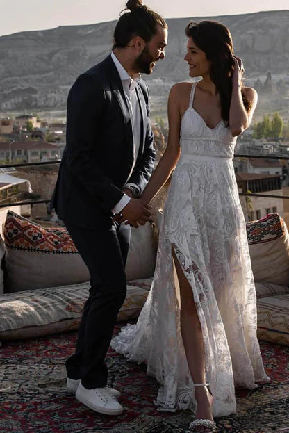 Lace A-line thin suspender, backless, side sewn beach wedding dress