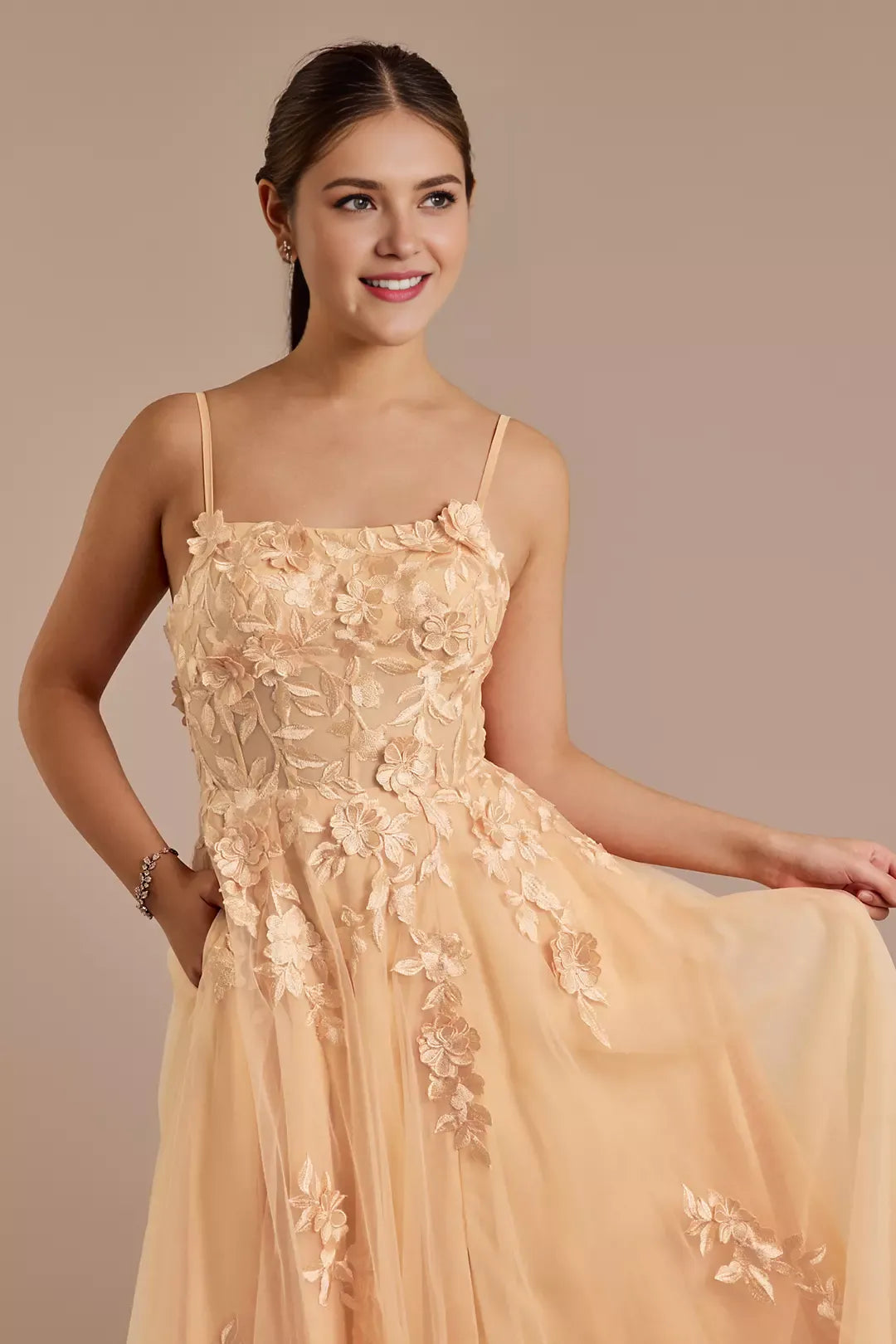 Romantic A-Line Spaghetti-Straps Sleeveless Floral-Embellished Tulle Lace-Up Back Floor-Length Prom Dresses