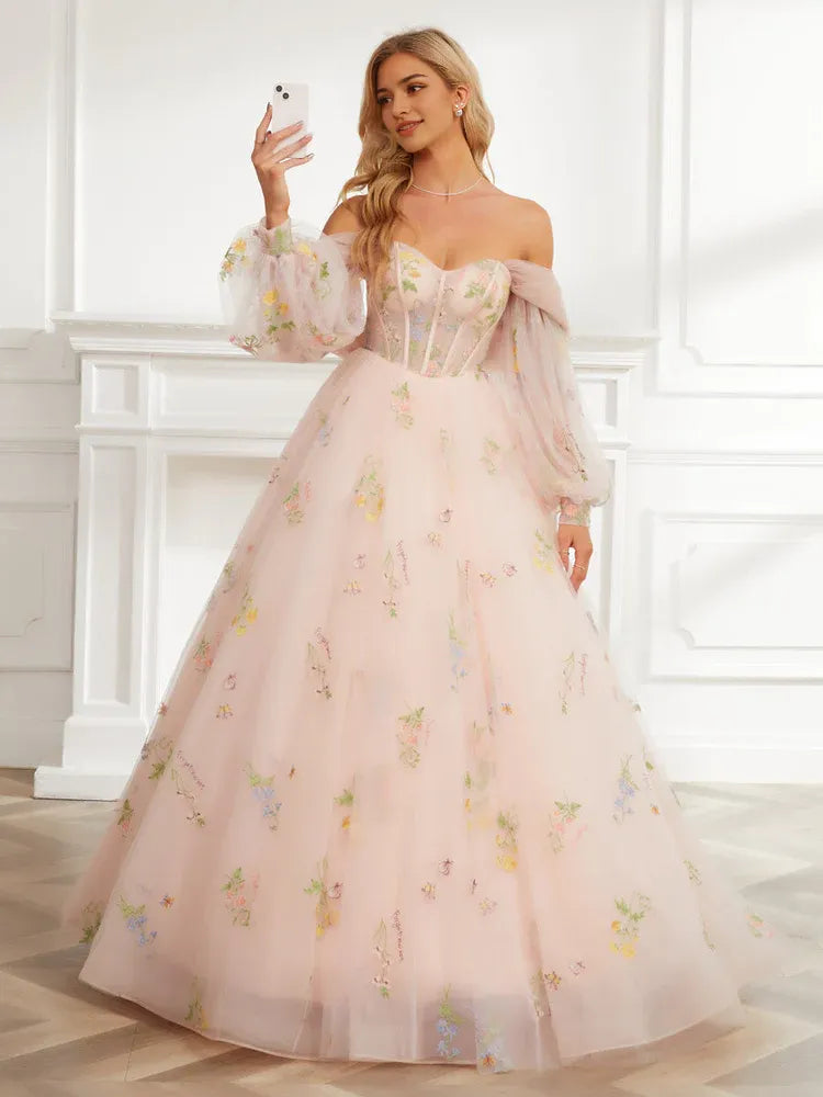Romantic Ballgown Sweetheart Neck Puff Sleeve Lace Up Floor-Length Tulle Prom Dresses with Detachable Shawl & Sleeves