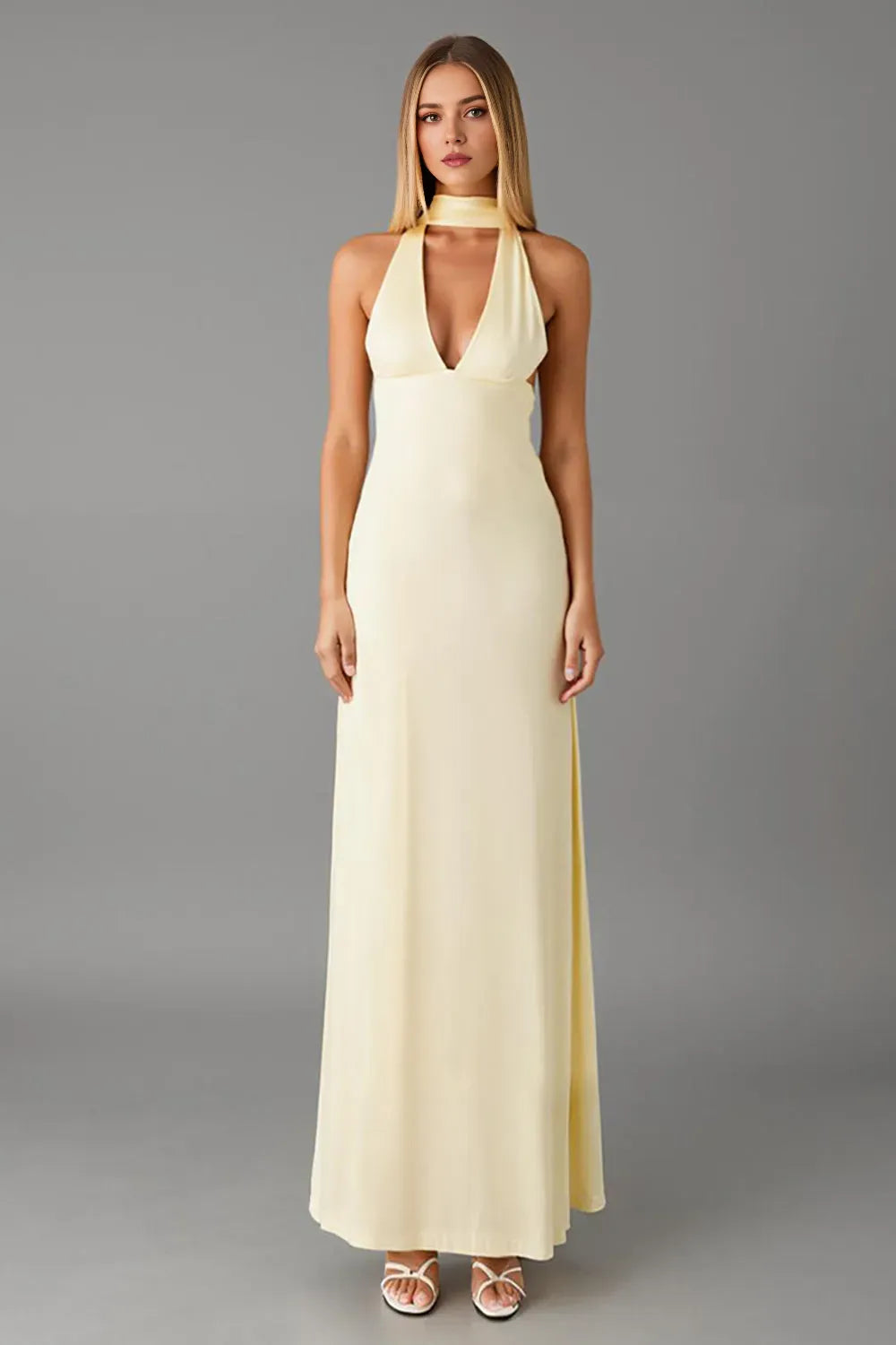 Romantic Chiffon Daffodil Sheath Halter Plunging V-Neck Sleeveless Backless Floor-Length Prom Dresses Hot Sale