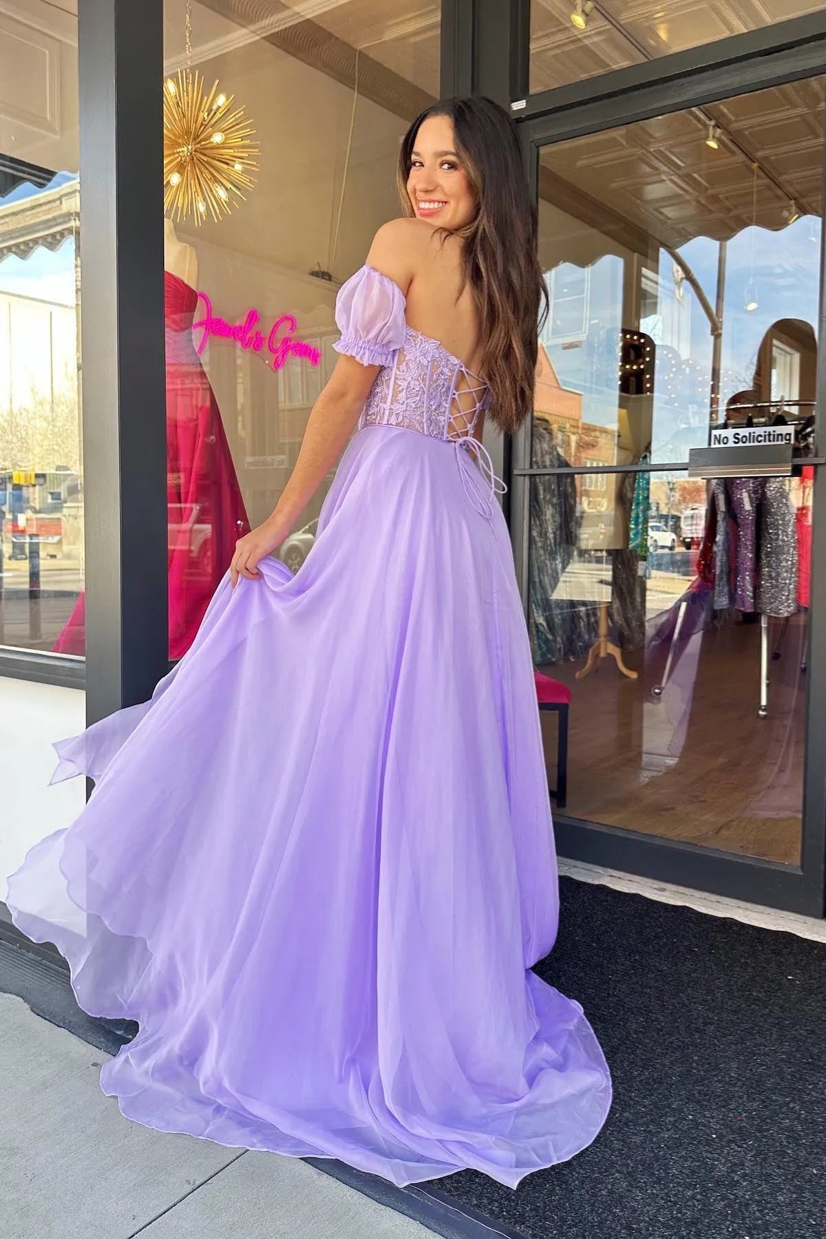 Romantic Lavender A-Line Sweetheart Neck Sleeveless Appliques Lace-Up Floor-Length Prom Dress with Side Slit Detachable Sleeves