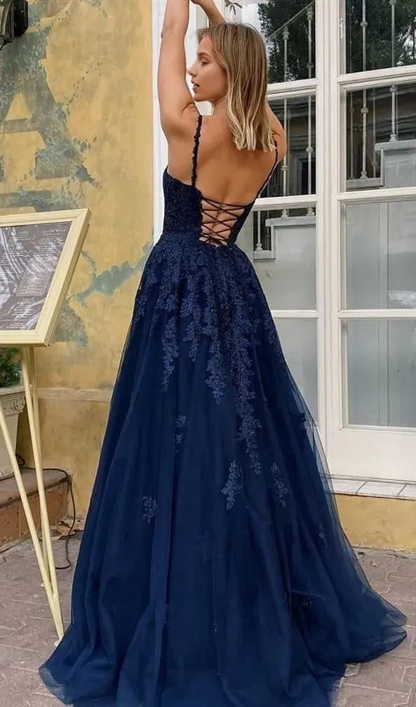 Romantic Navy Blue A-Line V-Neck Spaghetti Straps Lace-Up Tulle Appliques 3D-Floral Floor-Length Prom Dresses
