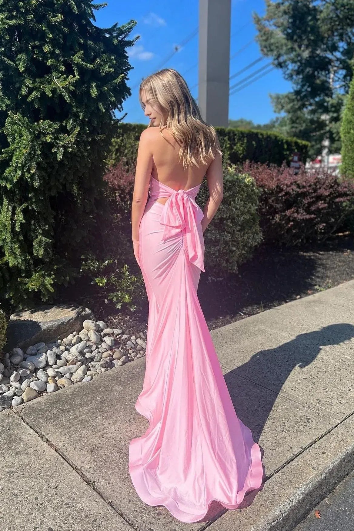 Romantic Pink Mermaid Satin Halter Neck Sleeveless Open Back Bow Back Floor-Length Prom Dress