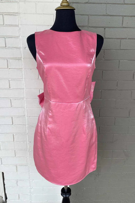 Round neck butterfly condensation back short party dress