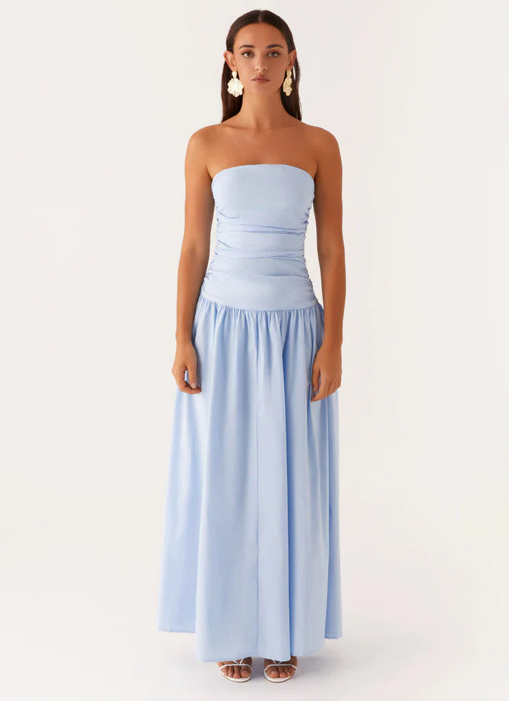 Sky Blue Strapless Ruched Flowy Maxi Prom Dress For Elegant Formal Evening Events