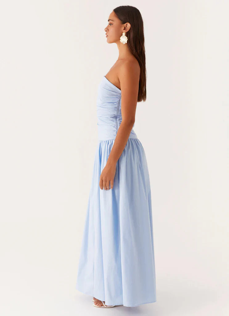 Sky Blue Strapless Ruched Flowy Maxi Prom Dress For Elegant Formal Evening Events
