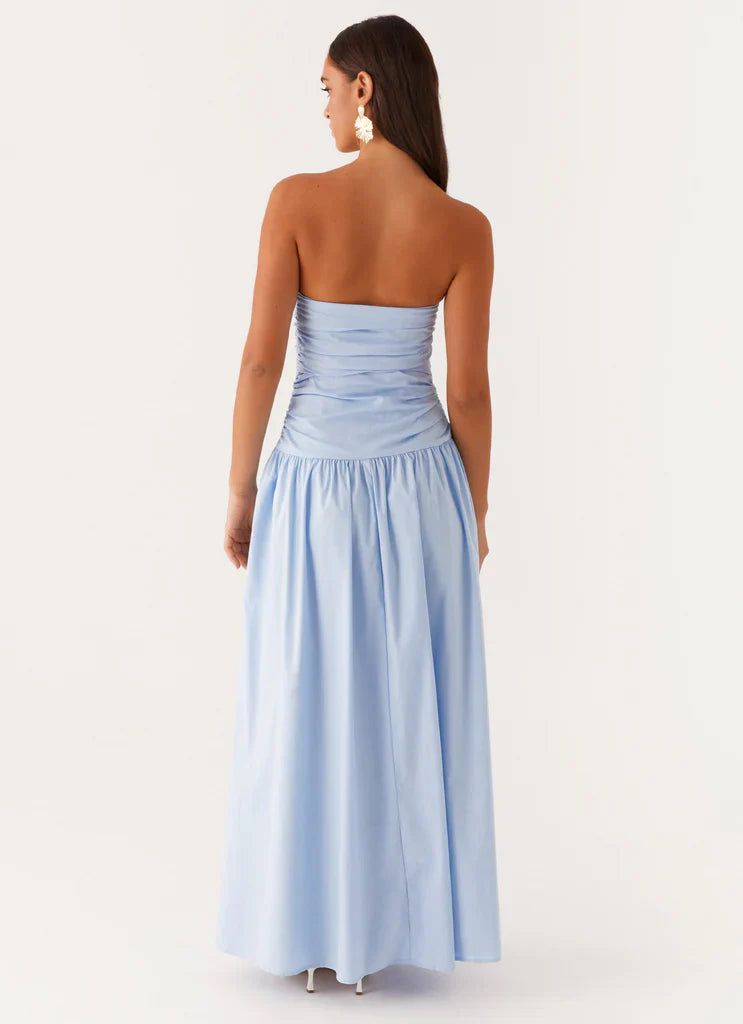 Sky Blue Strapless Ruched Flowy Maxi Prom Dress For Elegant Formal Evening Events