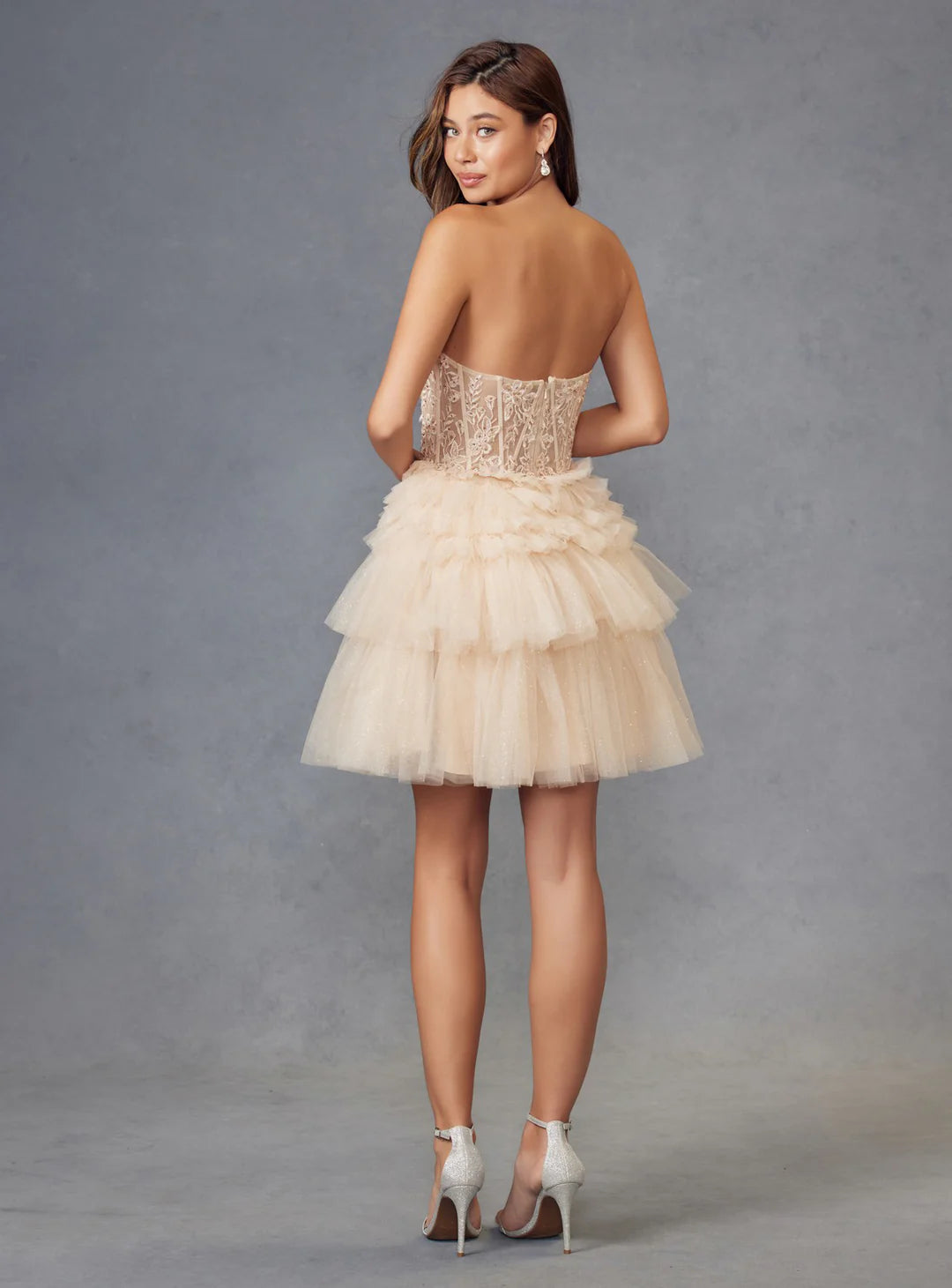 Sleeveless strapless tight corset sheer short skirt