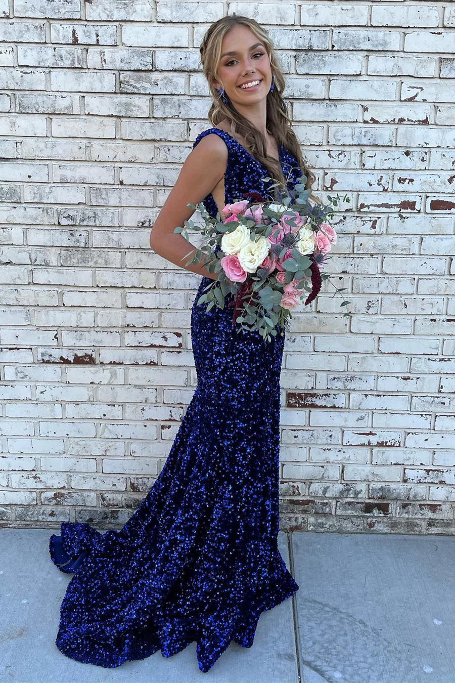 Sparkling deep V-neck sleeveless gown