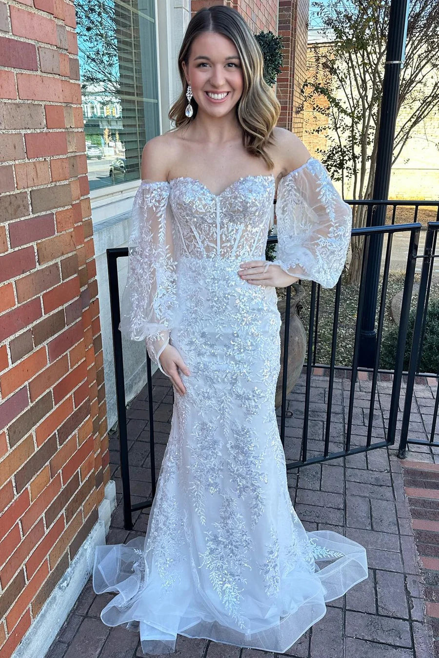 Sparkling lace strapless long formal dress with balloon sleeves