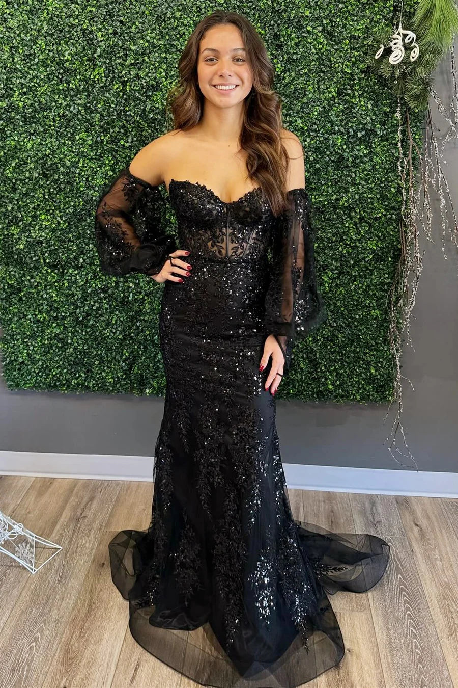 Sparkling lace strapless long formal dress with balloon sleeves