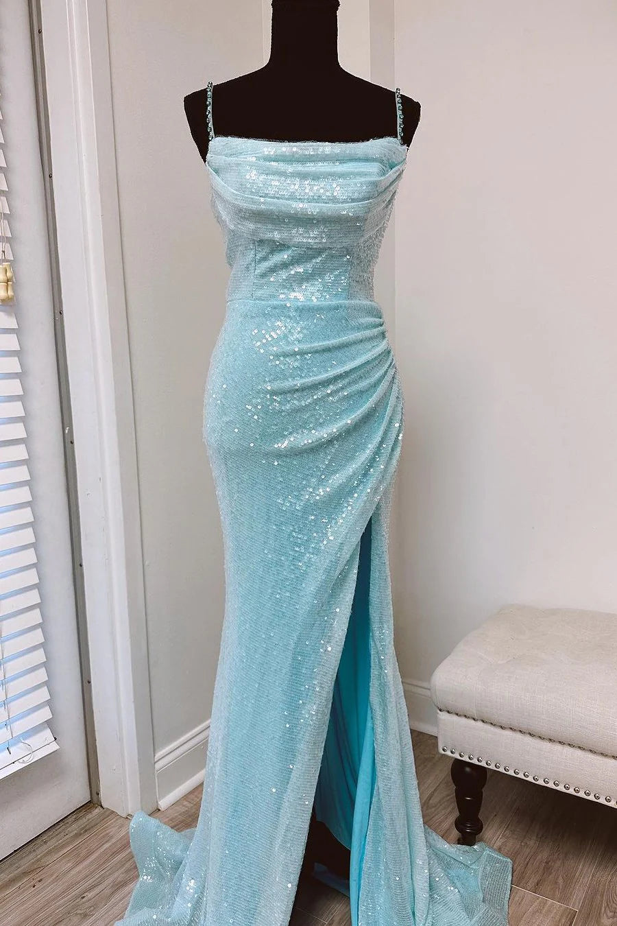 Sparkling round neck backless mermaid dress with slit