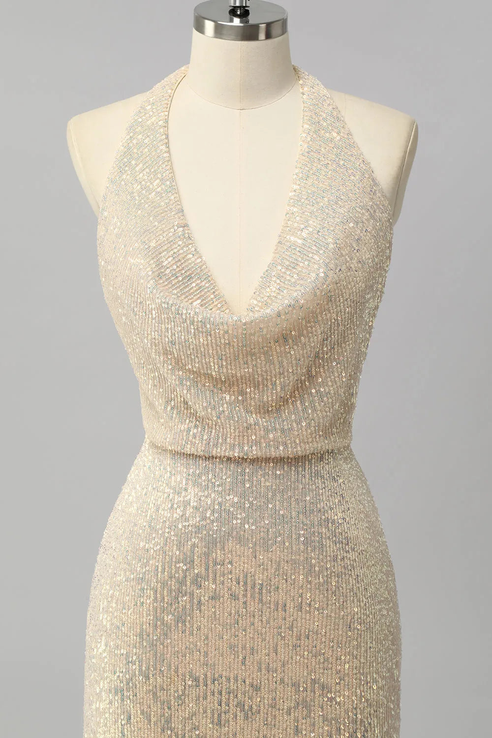 Sparkly Mermaid Halter Neck Sleeveless Sequin Open Back Floor -Length Prom Dress for women Hot Sale