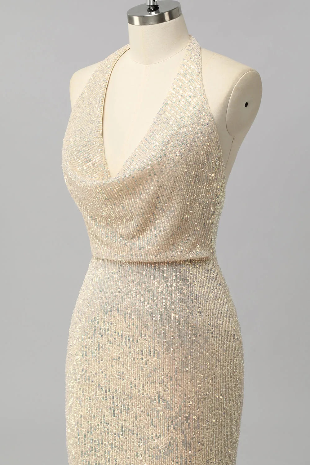 Sparkly Mermaid Halter Neck Sleeveless Sequin Open Back Floor -Length Prom Dress for women Hot Sale