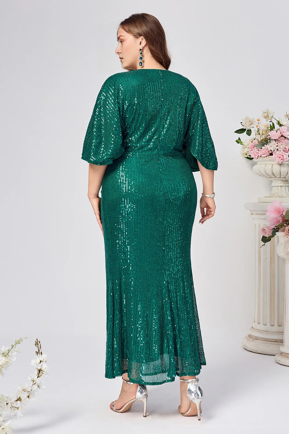Sparkly Plus Size Dark Green Sheath Sequins Mother Of The Bride Dress