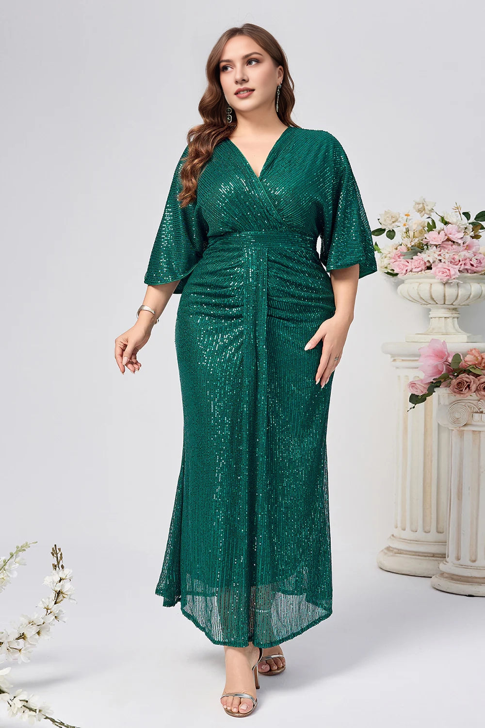 Sparkly Plus Size Dark Green Sheath Sequins Mother Of The Bride Dress