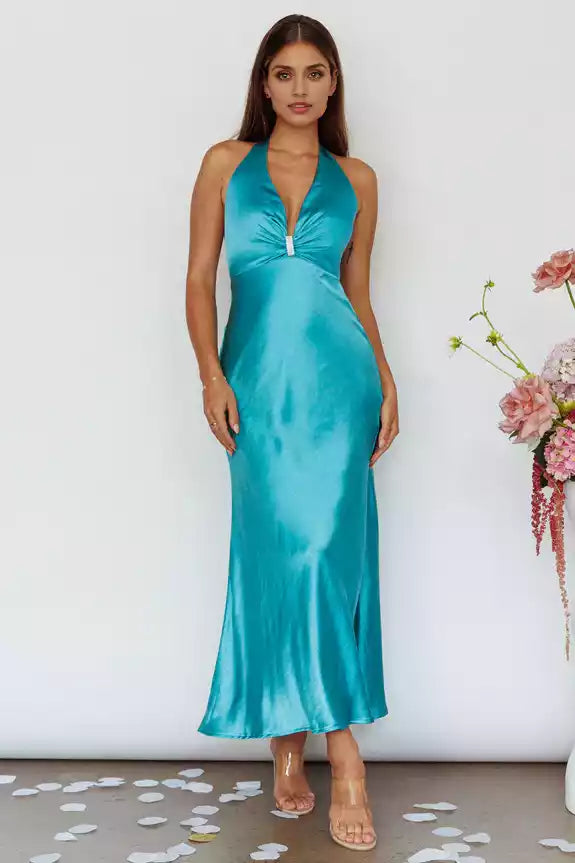 Stunning backless lining with a hanging neck back and zipper for an unforgettable look Bridesmaid Dresses