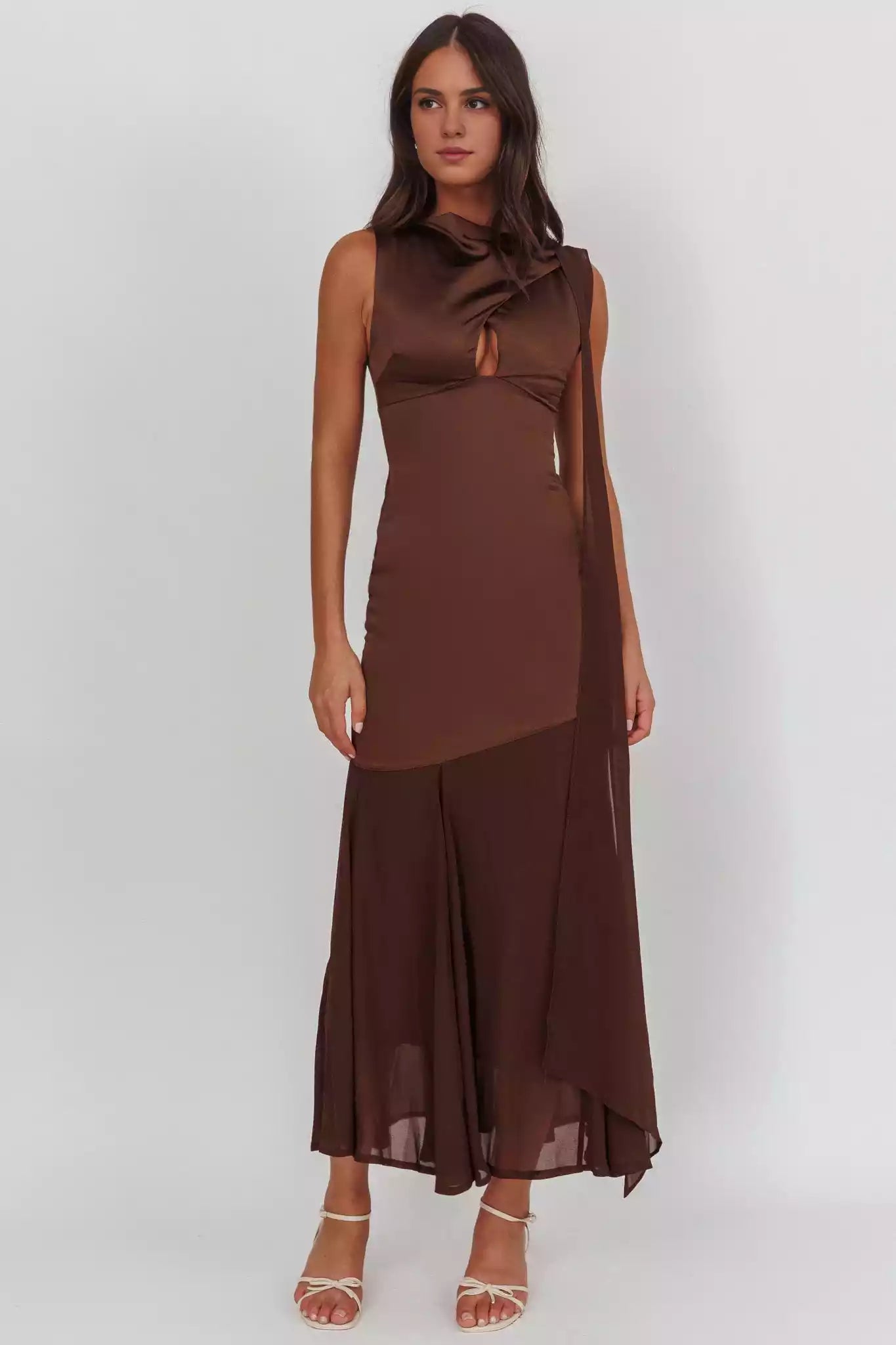 Stunning lining with sleeveless lock hole chest, hanging details, zipper at the back, Bridesmaid Dresses