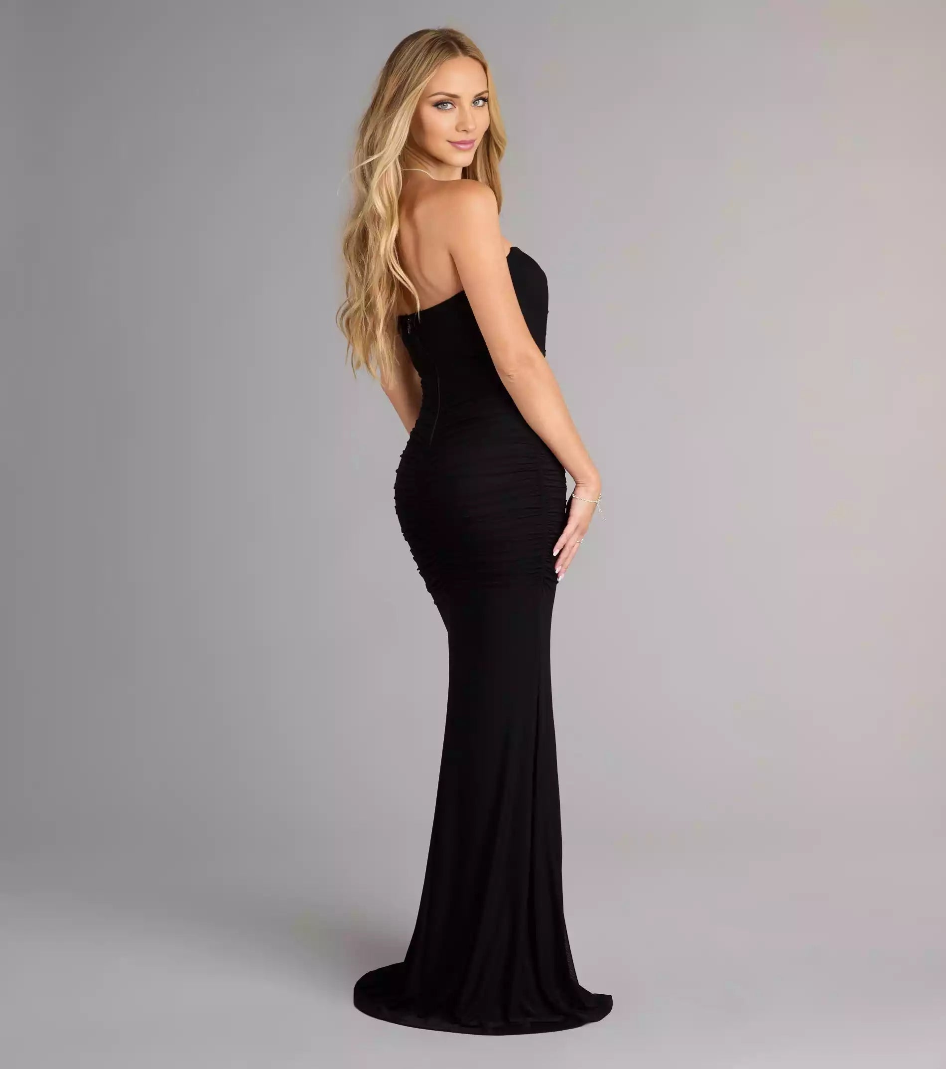Stunning mesh lining strapless neckline, back zipper, high slit mermaid and floor skirt Prom Dresses