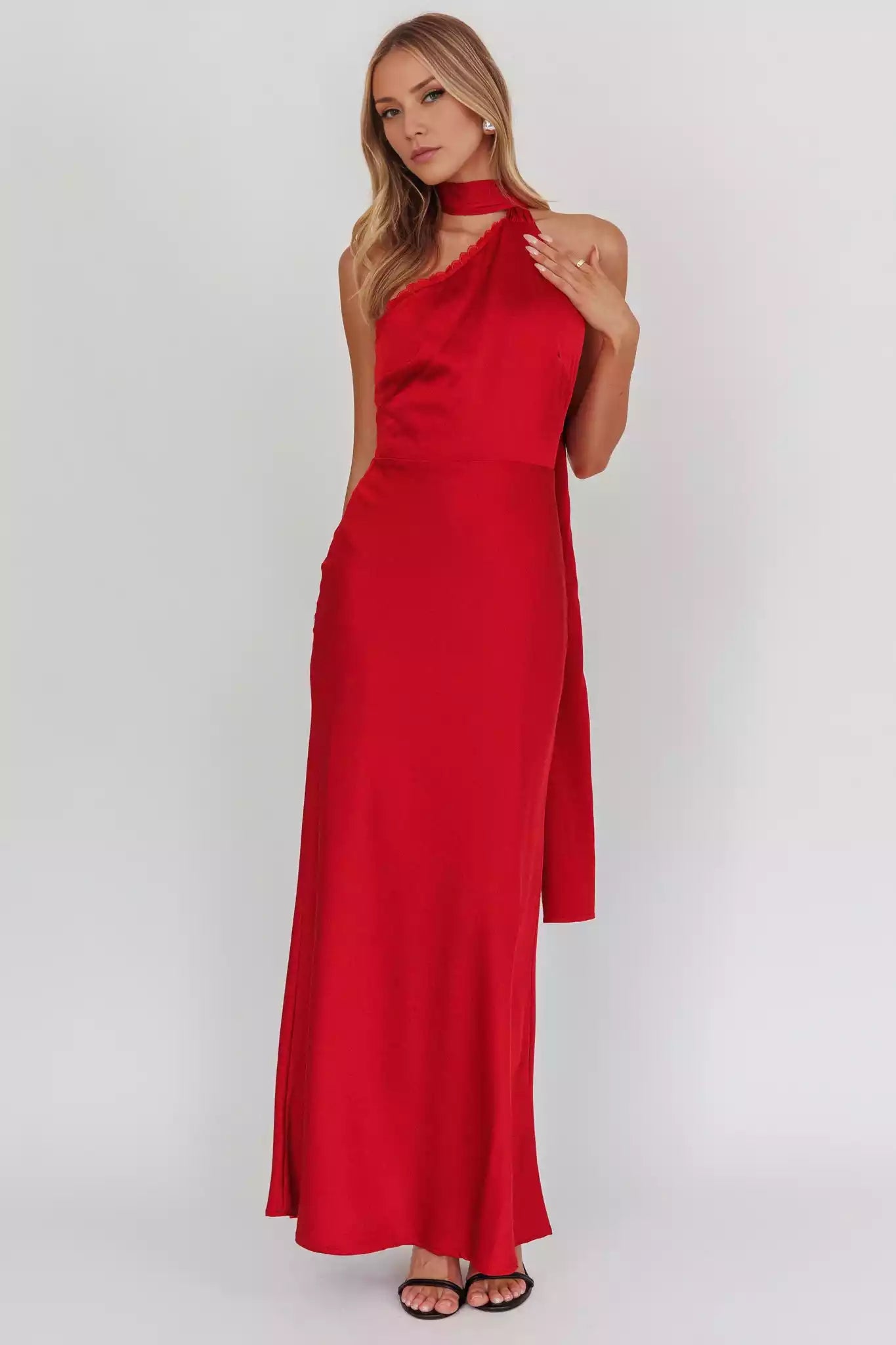Stunning single shoulder lace trimmed back with zipper for an unforgettable look Prom Dresses