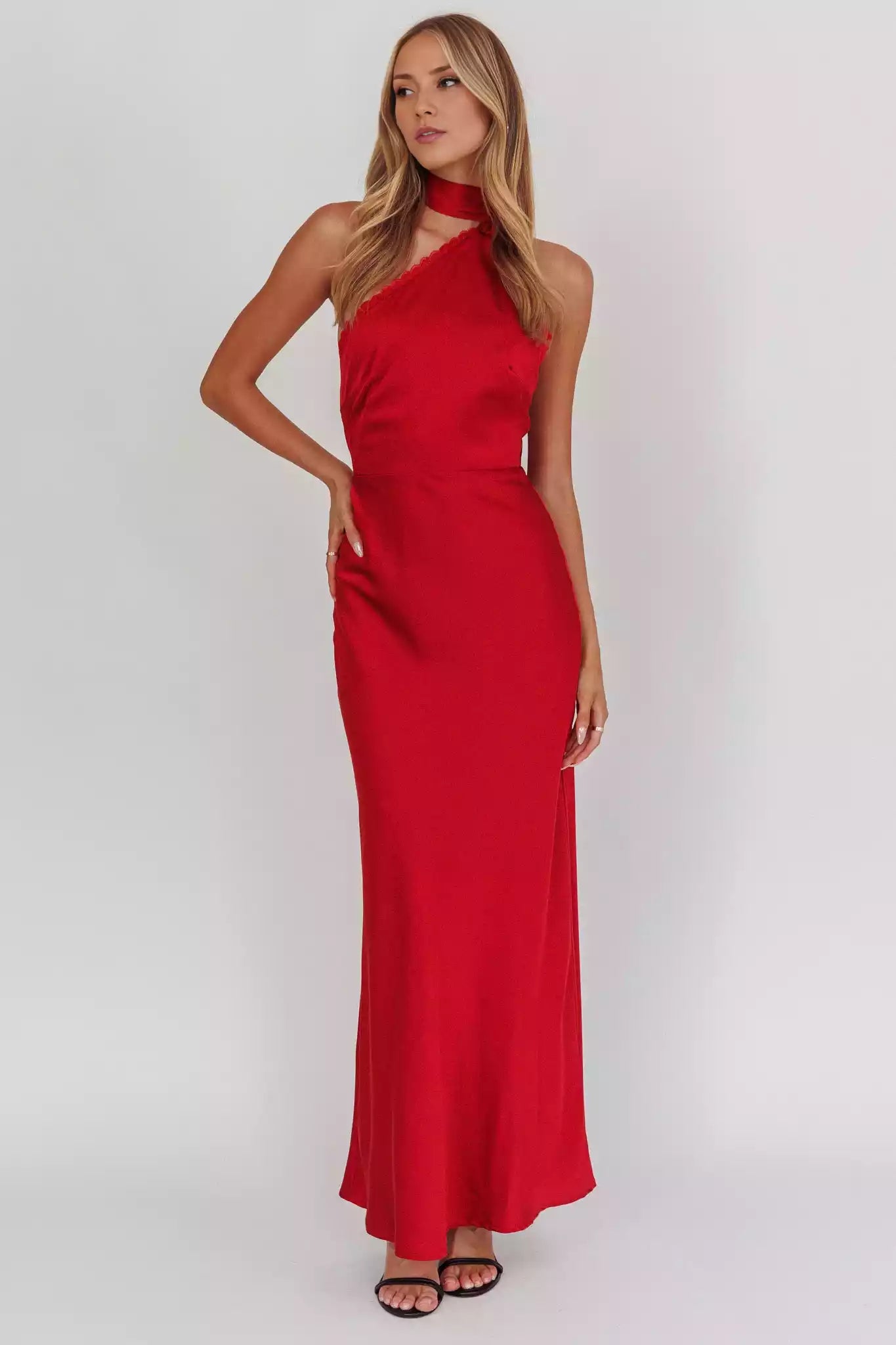 Stunning single shoulder lace trimmed back with zipper for an unforgettable look Prom Dresses