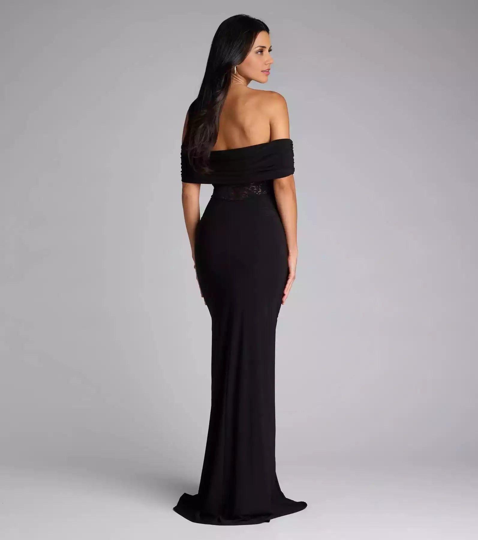 The eye-catching off shoulder lapel sheer lace tight corset with pleated mermaid silhouette and floor skirt Prom Dresses
