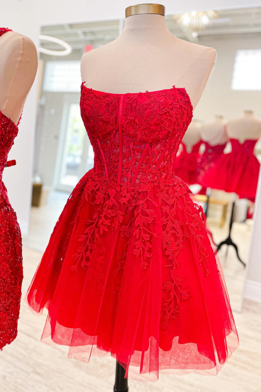 Tulle Strapless A-Line Short Gown with Appliques